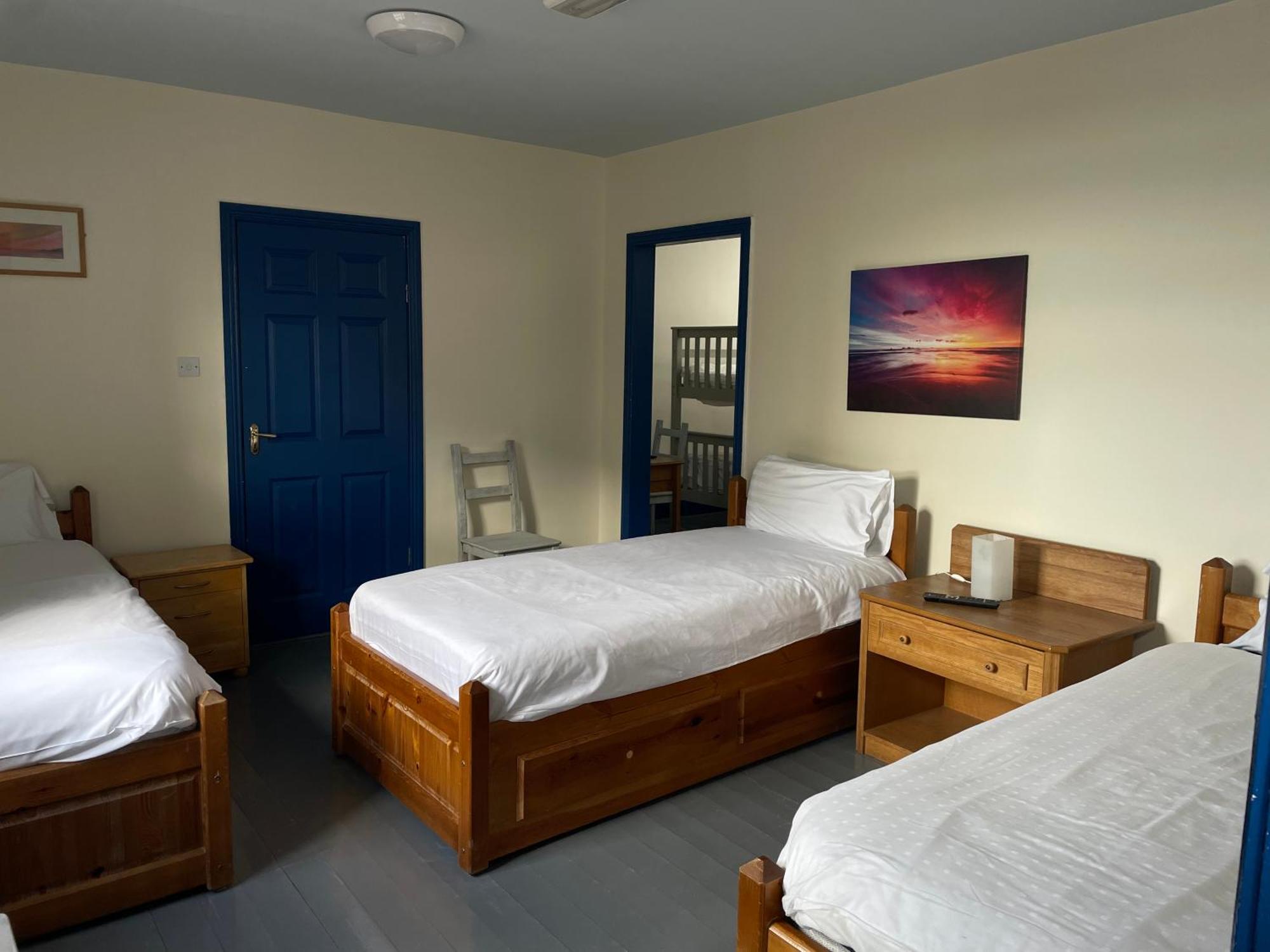 Coastguard Lodge Hostel At Tigh Tp 글레이즈베그 외부 사진