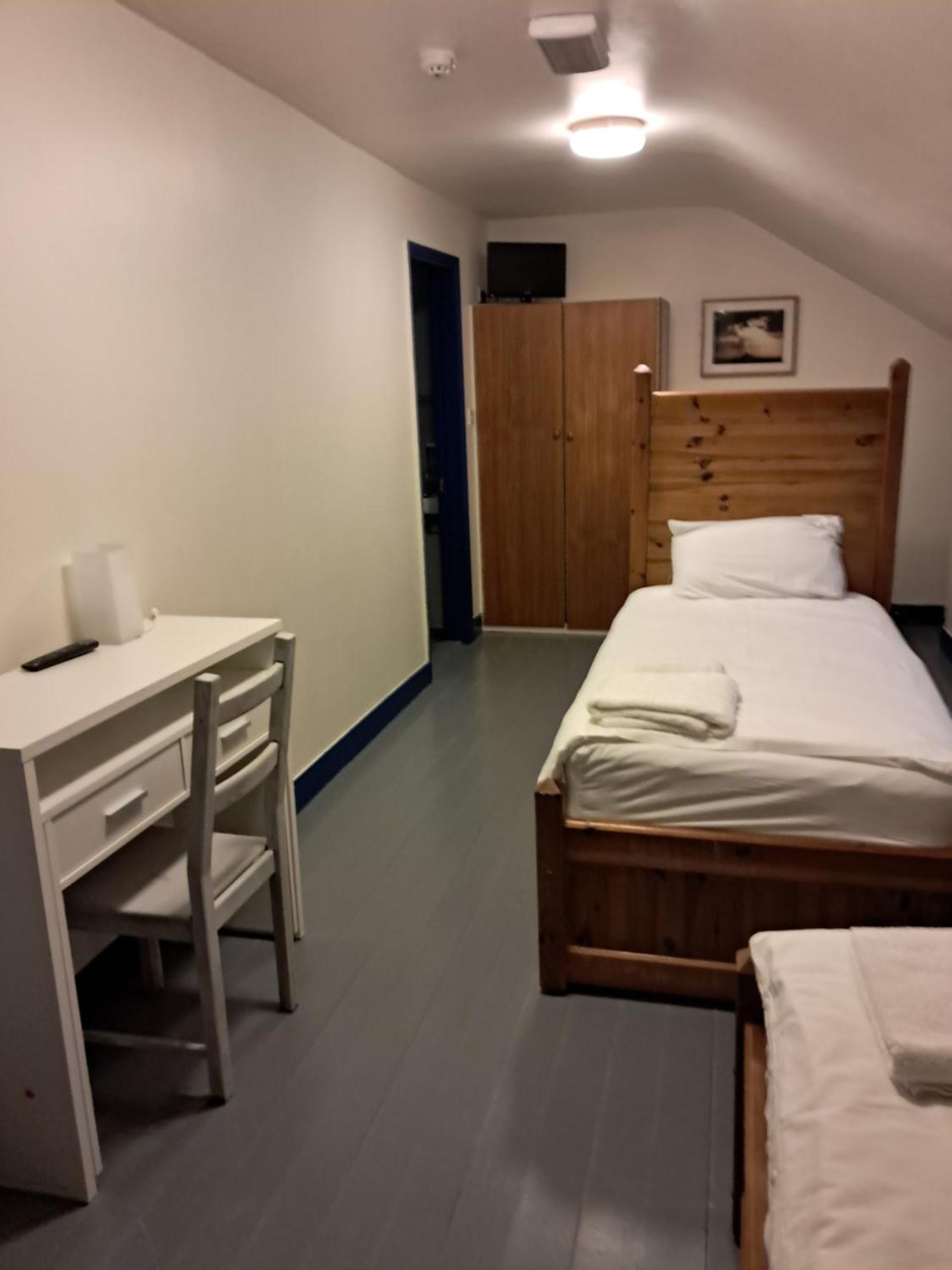 Coastguard Lodge Hostel At Tigh Tp 글레이즈베그 외부 사진