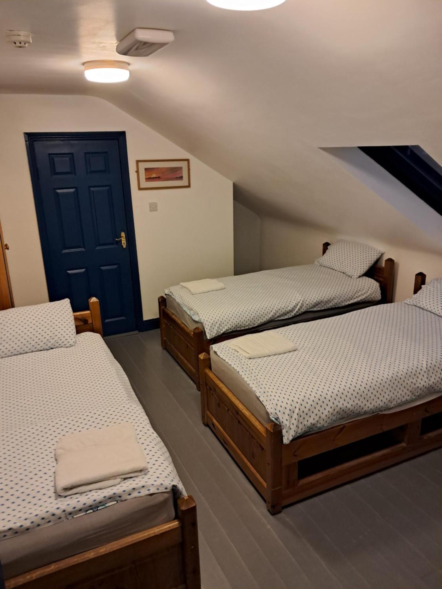 Coastguard Lodge Hostel At Tigh Tp 글레이즈베그 외부 사진